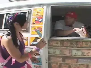 Ice cream maker sells ice cream to teenagers in exchange for sex #01