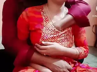 First time girlfriend ka boobs jor jor se dabaya or kiss Kiya