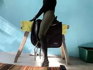 Riding on the dressage saddle + up to close masturbation in leather riding boots